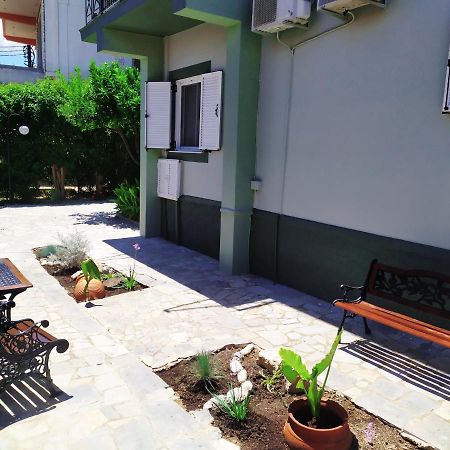 Nymphes Apartments Selianítika Exterior photo